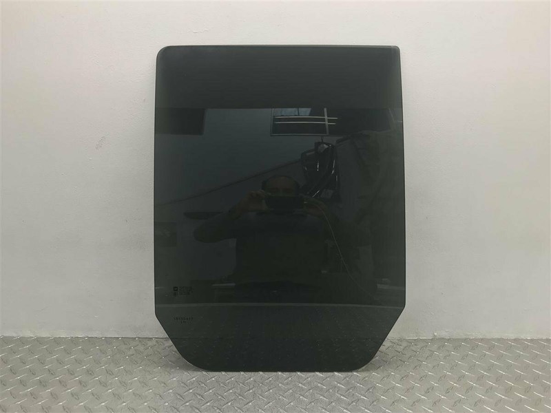 02 03 04 05 ENVOY TRAILBLAZER BRAVADA DRIVER REAR DOOR GLASS 15135368