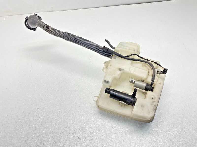 04-10 BMW E60 E63 5/6 Series M6 Windshield Wiper Fluid Reservoir Tank Bottle OEM