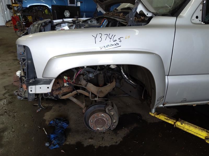 Driver Left Fender With Fender Flare Fits 00-06 SUBURBAN 1500 270142