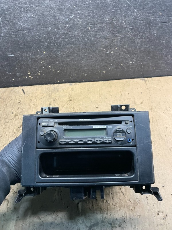 2009 Freightliner Sprinter CD PLAYER Equipment Radio PANASONIC CQ5101U W6987 PS