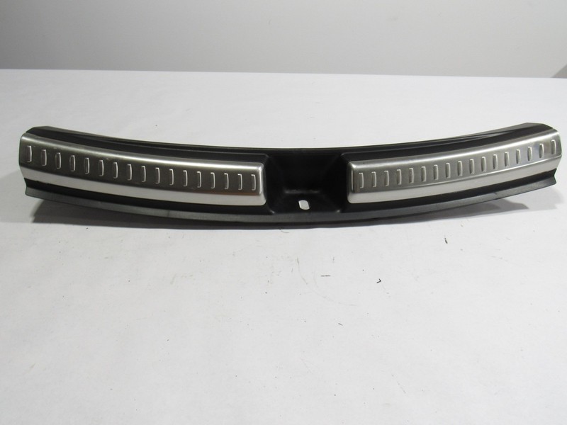 17-20 Mercedes GLE 43 C292 2019 Rear Trunk Sill Scuff Cargo Trim Cover Panel :Y