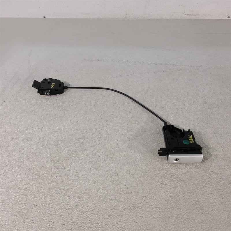 03-10 OEM Porsche Cayenne 955 957 Glove Box Latch Lock Actuator Aa7483