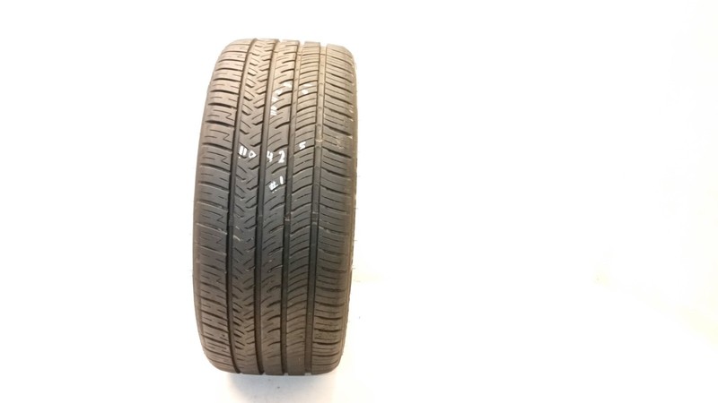 9/32 Used advanta hpz-02 tire 245/35zr19 245 35 19 93w xl dot 4424 110425