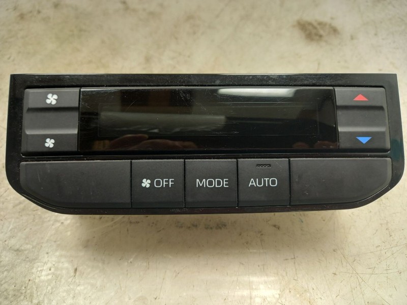 23 24 TOYOTA SEQUOIA TRD PRO REAR TEMPERATURE CONTROL BLK-EB21