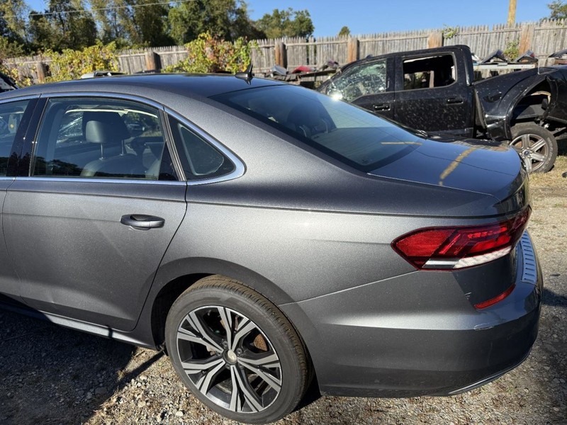 2020-2022 Volkswagen Passat Left Driver Side Quarter Panel Gray