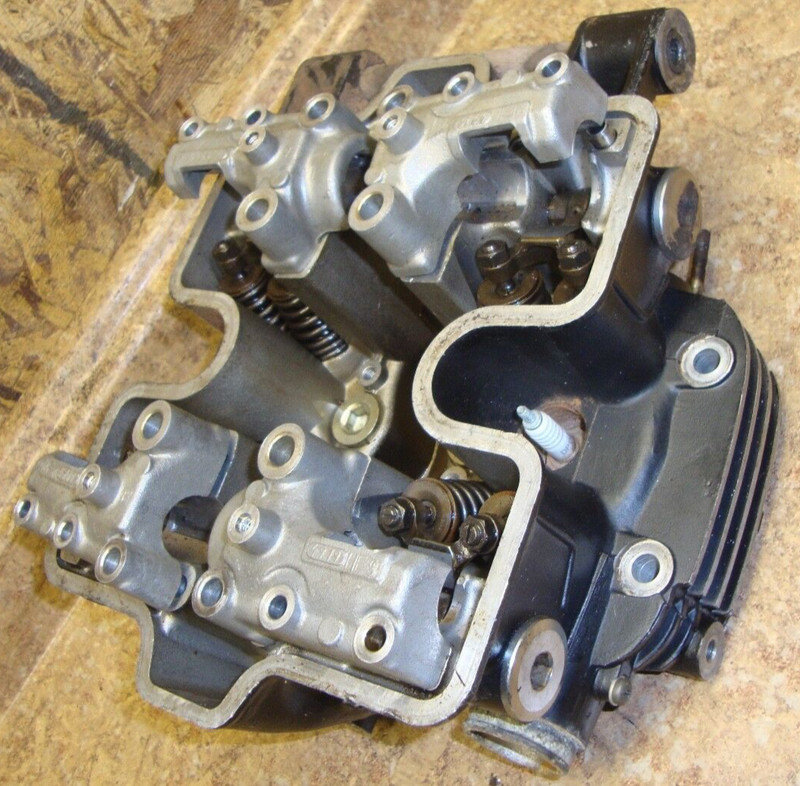 1985 Honda Interceptor VF700F VF700 F VF 700 Engine Cylinder Head Valves Rear G9