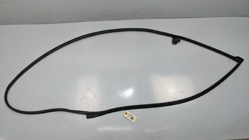 Left Front Door Weatherstrip Seal 80831-3KA0C 2017 Nissan Pathfinder 2014-2019