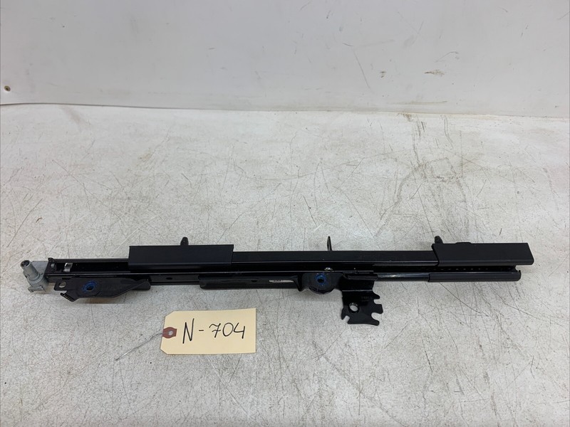 ⚡️Tesla Y/3 Front Driver Side LH Hand Seat Rail Track Section 1101683-00 704 U21