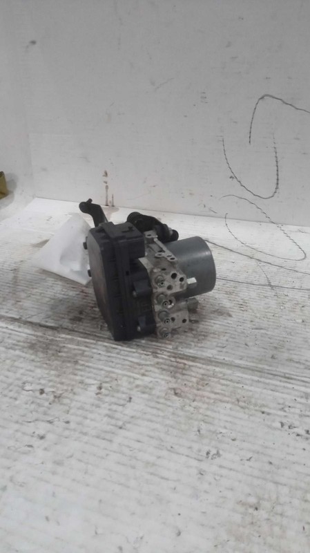 2015 INFINITI Q70 ABS Pump & Motor Assembly OEM 476601MA1E 82K Miles