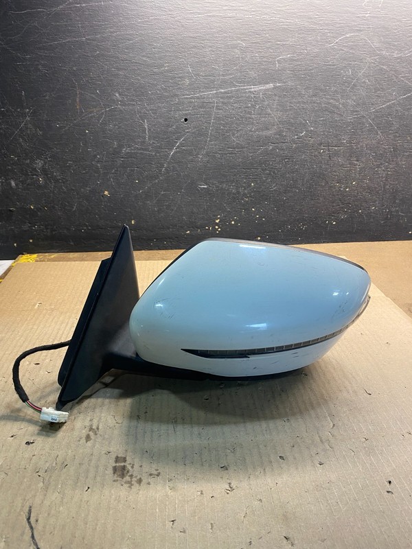 2014 to 2017 Nissan Rogue Left Driver LH W Door Mirror Z5197 MS