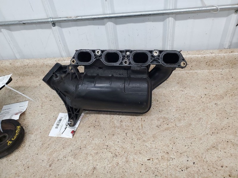 Intake Manifold 1.8L Fits 05-08 VIBE 300660