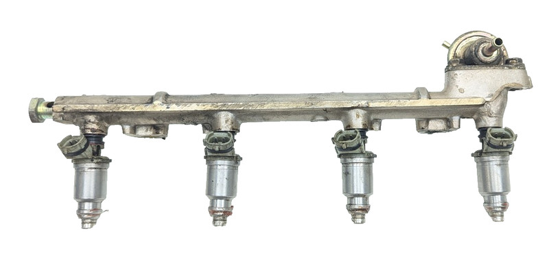 1990 1991 1992 1993 TOYOTA CELICA 1.6L Fuel Rail with Injectors