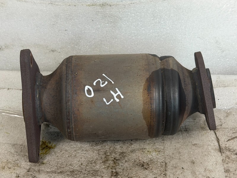 01 - 06 LEXUS LS430 LEFT DRIVER EXHAUST MANIFOLD 107K MILES #021
