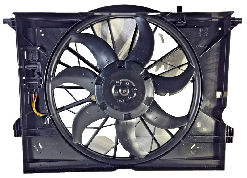 2003 2009 Mercedes Benz E500 Radiator Cooling Fan Shroud Motor OEM 2115050555