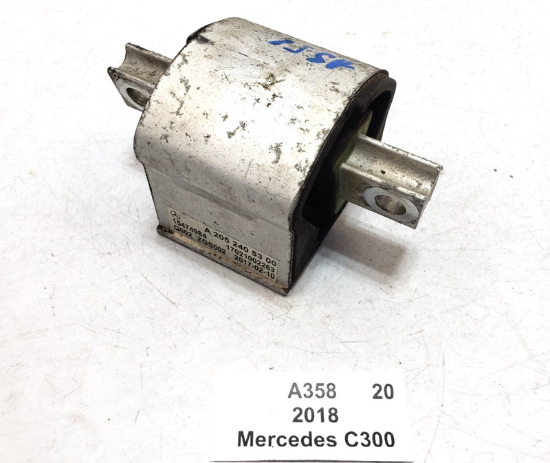 ✅ 17-21 OEM Mercedes C300 A205 W205 RWD Automatic Transmission Mount Bracket