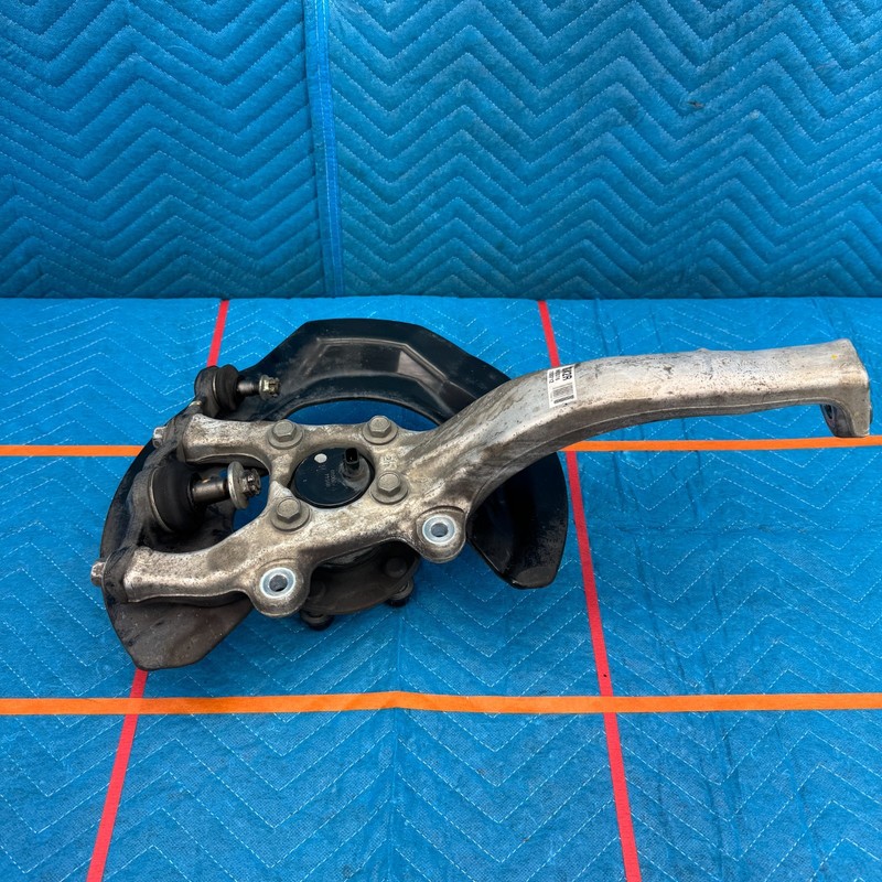 2015–2019 Lexus RC350 Front Right Steering Knuckle Assembly OEM 8954430040