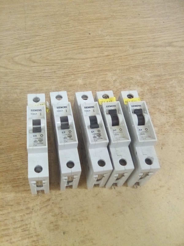 Lot Of 5 Siemens 5SX211-Pole Circuit Breaker 230/409V *FREE SHIPPING*