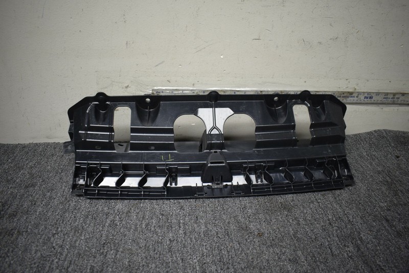 2019-2020 BMW X5 REAR BUMPER MOUNT CENTER FACTORY OEM