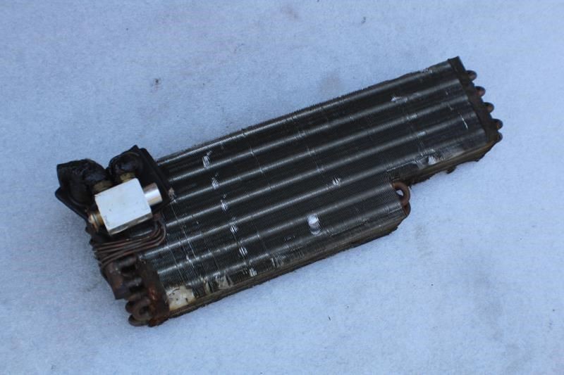 1982 MERCEDES 300SD W126 AIR CONDITION AC EVAPORATOR