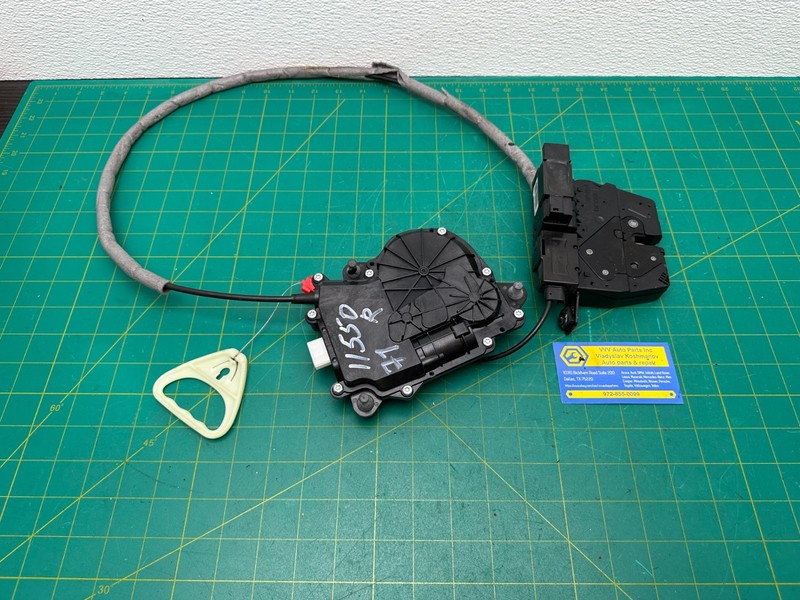 11-16 BMW F10 REAR TRUNK LID POWER LOCK LATCH ACTUATOR OEM