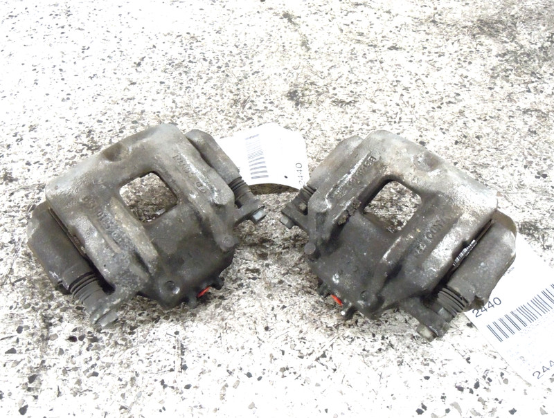 2016-2020 Kia Sorento Front Brake Caliper Pair Left Right OEM