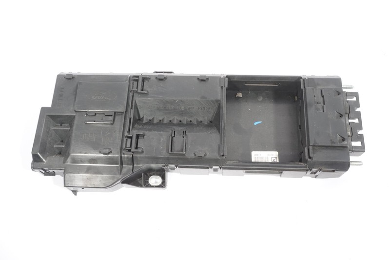 2017-2019 FORD T150 TRANSIT LOW ROOF CABIN FUSE JUNCTION RELAY BOX OEM