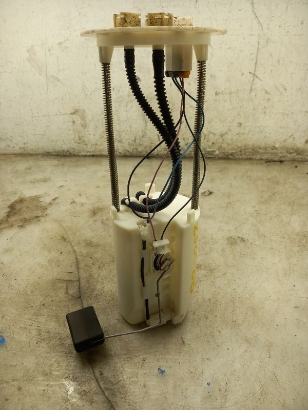 05 06 TOYOTA TUNDRA 4.7L FUEL PUMP ASSEMBLY