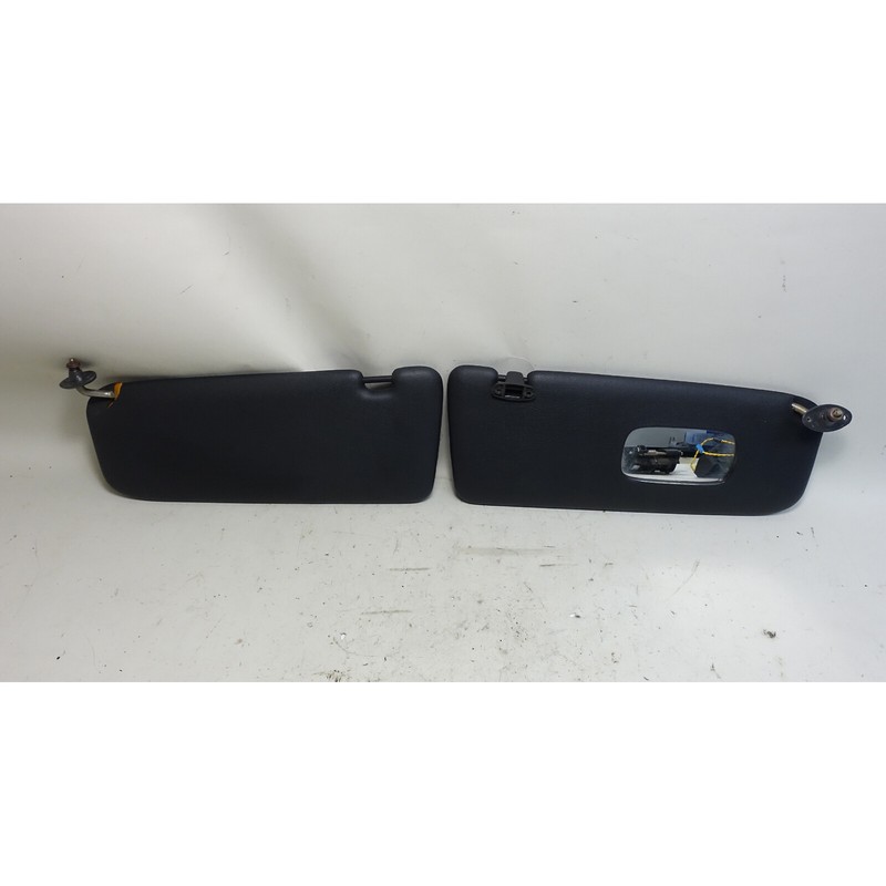 Damaged 1984-1993 BMW E30 3-Series Factory Sun Visor Pair Anthracite Vinyl OEM