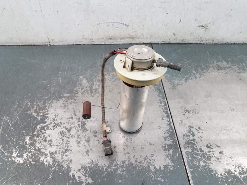 2004 Jeep Wrangler TJ Rubicon 4x4 Fuel Pump / Sending Unit #1660 B1
