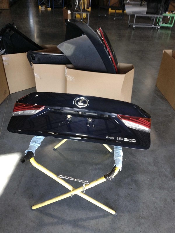 2018 Lexus IS300 Blue Deck Lid OEM Used 6440153321 4DR Sedan 93000 Miles