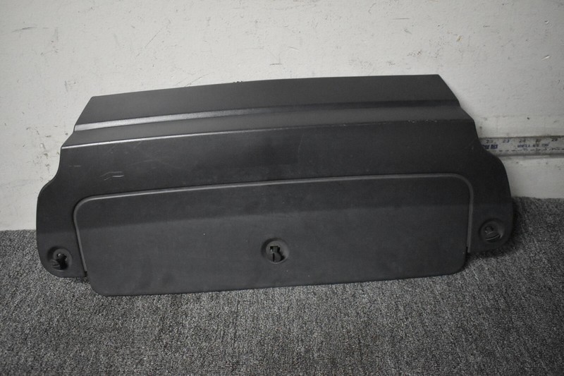 RANGE ROVE VOGUE REAR BUMPER TOW COVER FACTORY OEM