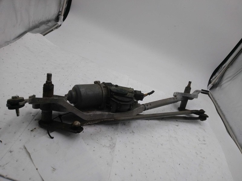 2017 Chevrolet Impala Wiper Motor OEM 20980563 132K Miles Silver