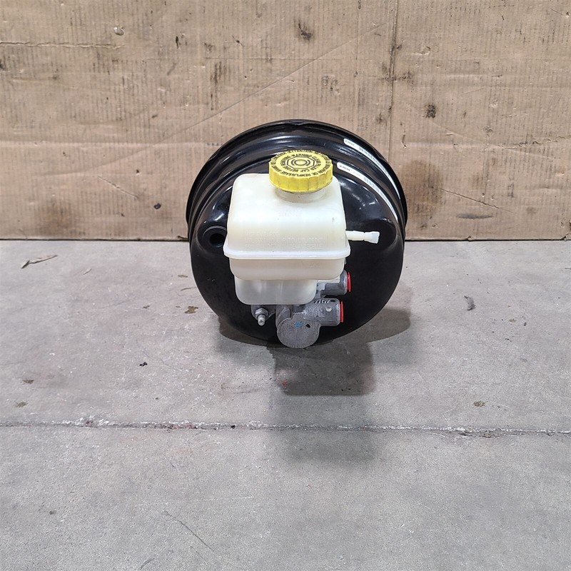 08-10 Dodge Challenger Srt8 Brake Booster Master Cylinder Vacuum Aa7396