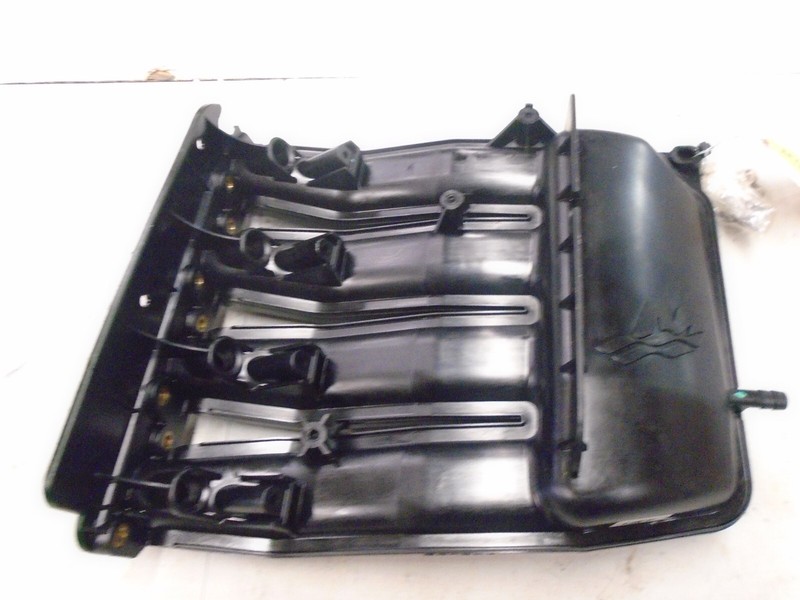 T1 MERCURY MARINE OUTBOARD 2007 60 hp 4-STROKEINTAKE MANIFOLD 877829T01
