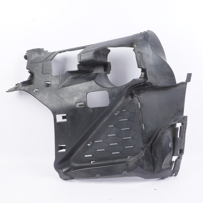 BMW X2 F39 FRONT RIGHT BUMPER FOG LAMP SUPPORT 51118069092 8069092