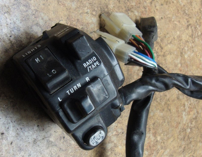 2002 Kawasaki Voyager ZG1200 ZG 1200 B XII Left Switches Control Horn Turn Light