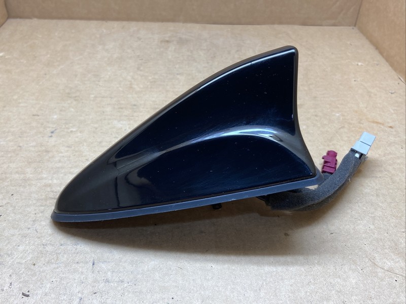 2013-17 Hyundai Elantra GT Roof Antenna GPS OEM Black Noir Pearl 96210-A5110NKA