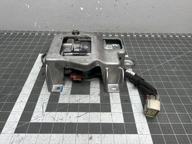 14-24 GM - Rear Axle Differential Lock Control OEM 86788449
