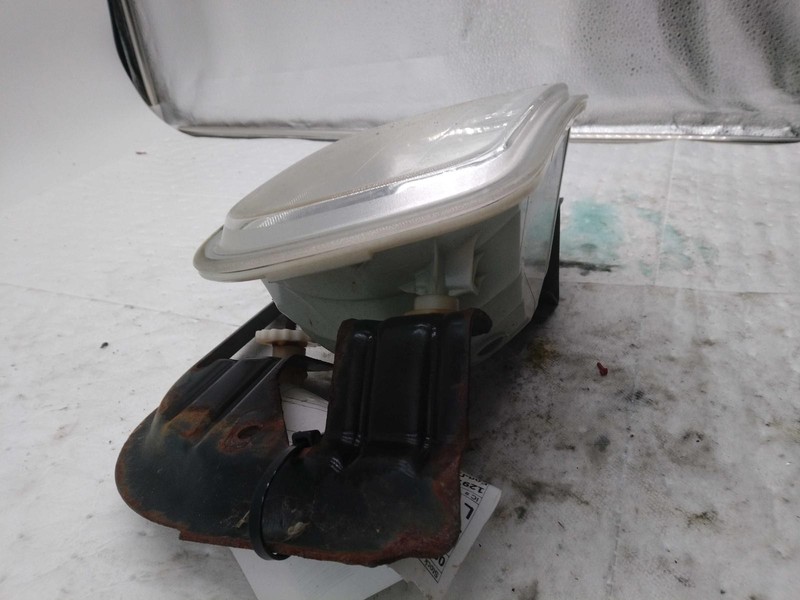 2010 Dodge 1500 Pickup Left Fog Light Assembly White OEM 607438 145K Miles