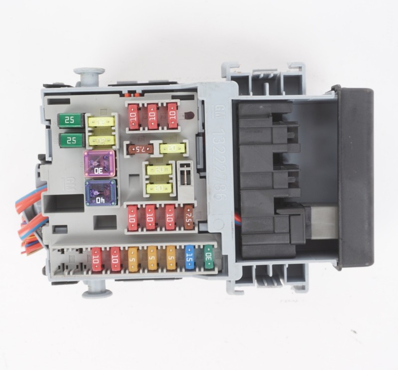 2018 - 2019 Buick Cascada Fuse Box OEM