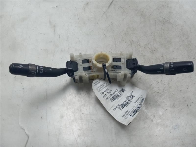 01 02 03 04 05 LEXUS IS300 STD COLUMN SWITCH TURN AND WIPER SWITCH WITH FOG LAMP