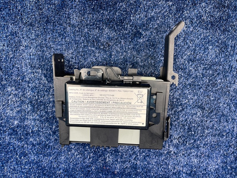 16–20 Cadillac CT6 Wireless Communication & Battery Backup Modules + Bracket OEM