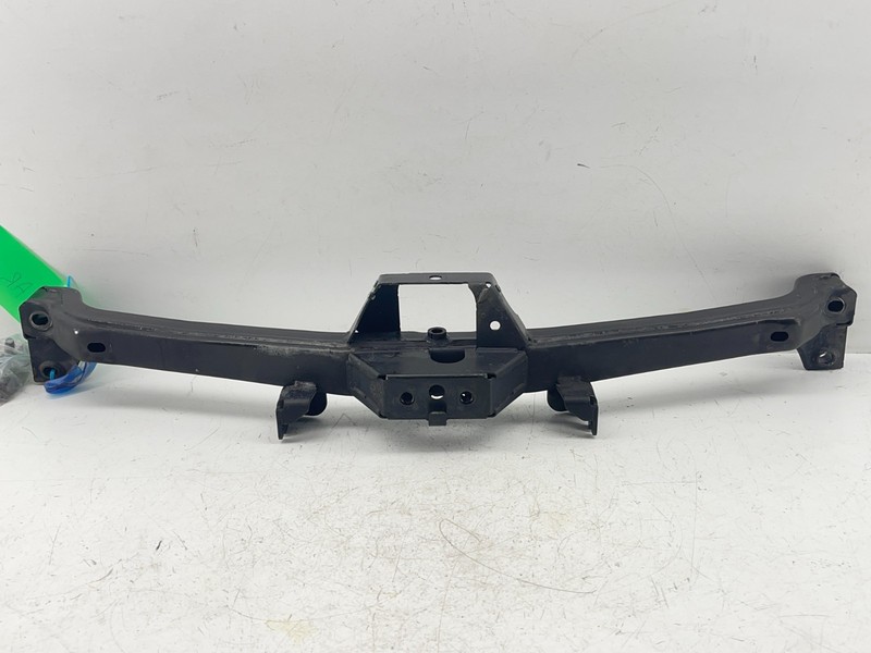 2016-2019 BUICK CASCADA REAR SUSPENSION EQUALIZER BEAM SUPPORT 13372861 OEM