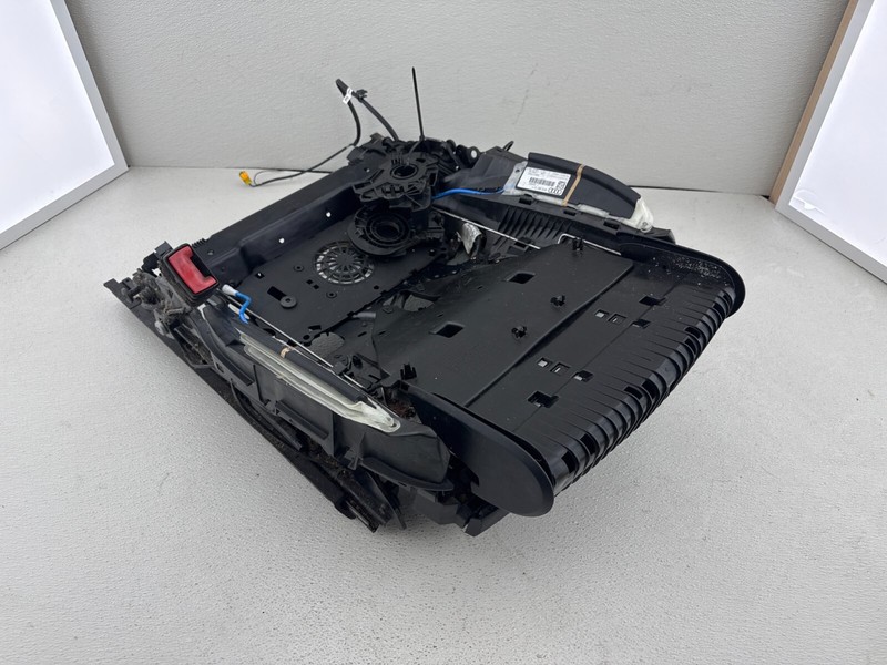 2011 - 2018 AUDI A8L FRONT RIGHT SIDE SEAT LOWER FRAME RAILINGS OEM