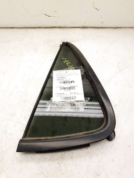 01-07 TOYOTA SEQUOIA SR5 DRIVER SIDE DOOR VENT GLASS
