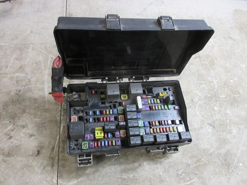2018 Dodge Durango OEM Intelligent Power Distribution Center Fuse Box 68320923