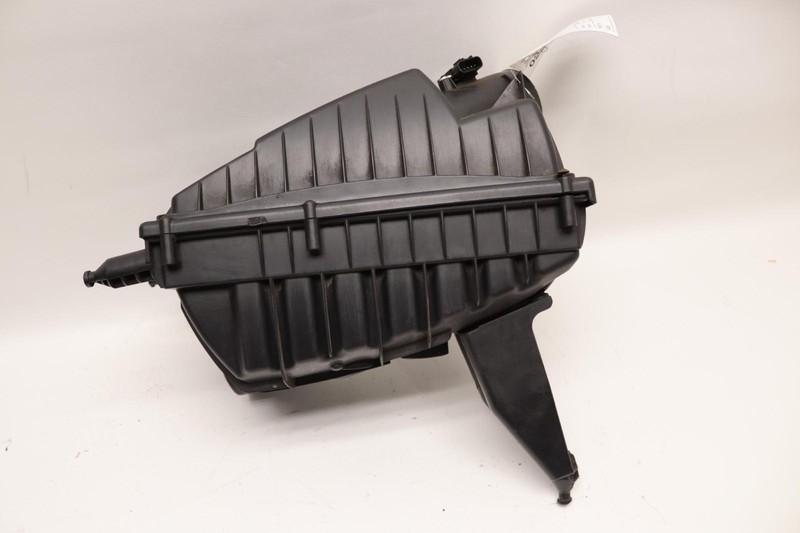 2010-2012 RANGE ROVER 5.0L L320 LEFT DRIVER ENGINE AIR CLEANER FILTER BOX OEM