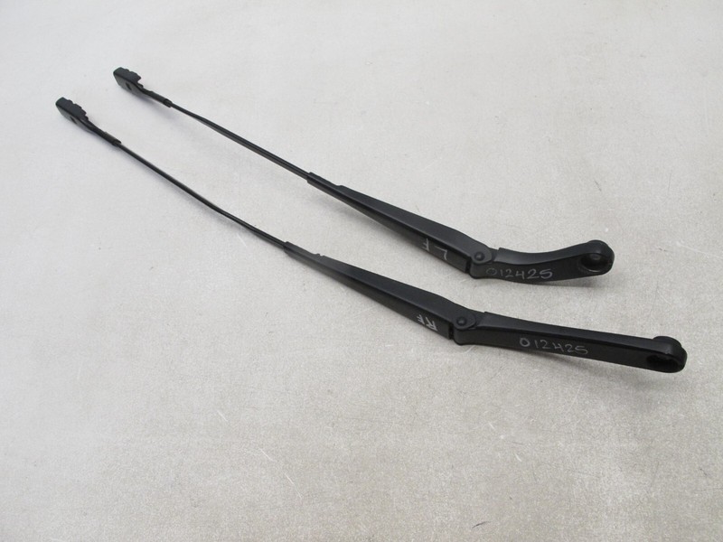 08-17 AUDI 8T A5 S5 A4 QUATTRO WINDSHIELD WIPER FRONT LEFT RIGHT SET OEM 012425