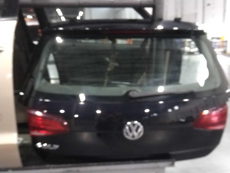 Used Deck Lid fits: 2020 Volkswagen Golf Hatchback Mexico built w/spoiler light