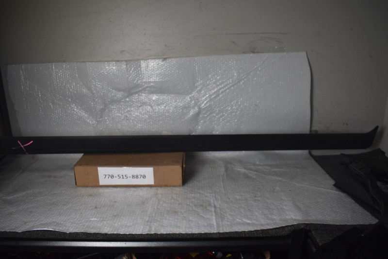 HYUNDAI PALISADE RIGHT SIDE ROCKER MOLDING 2020-2022 OEM 87754-N9000